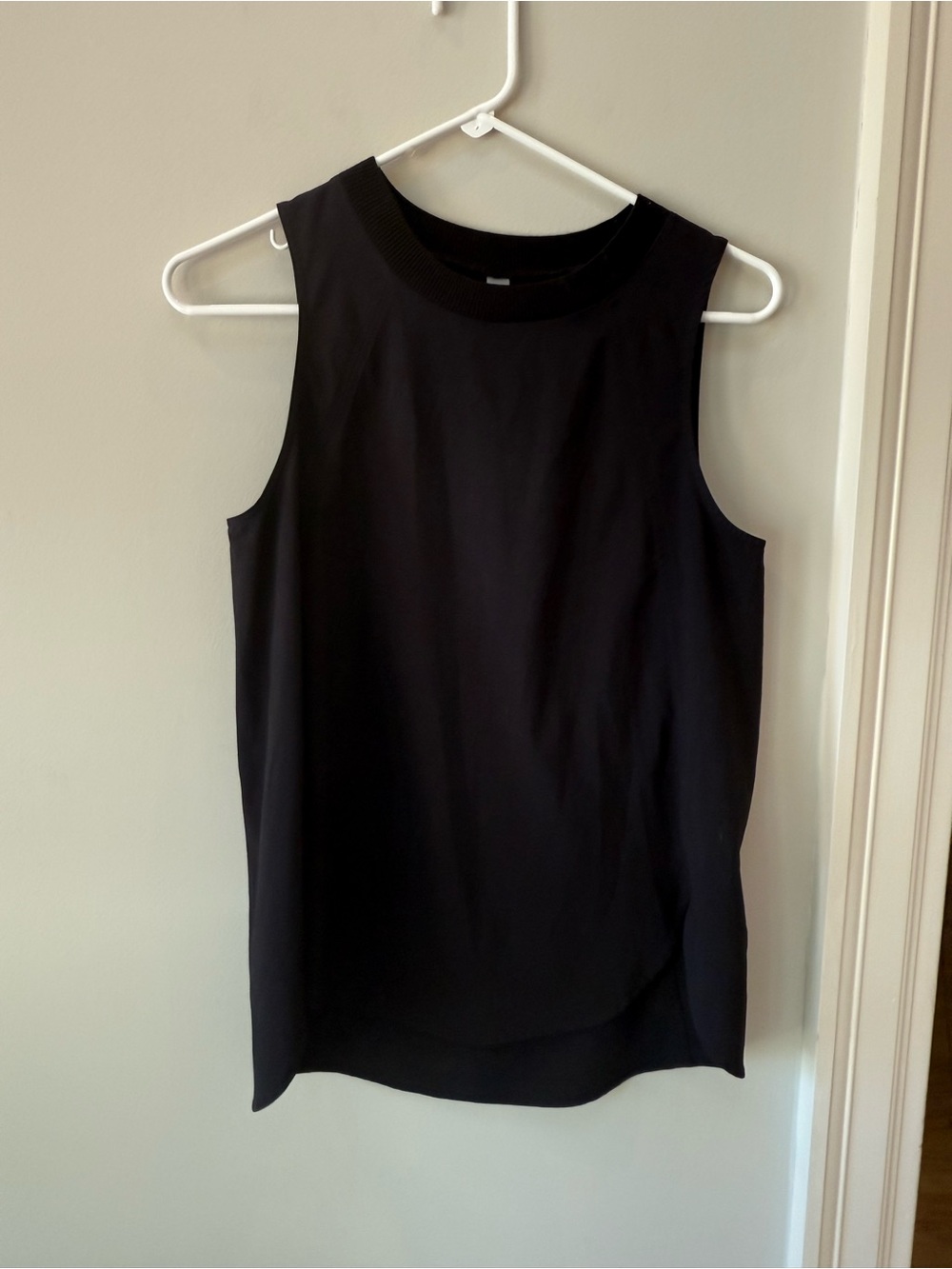 Athleta Black Zephyr Workout Tank Top Women's XS Activewear Gym Running